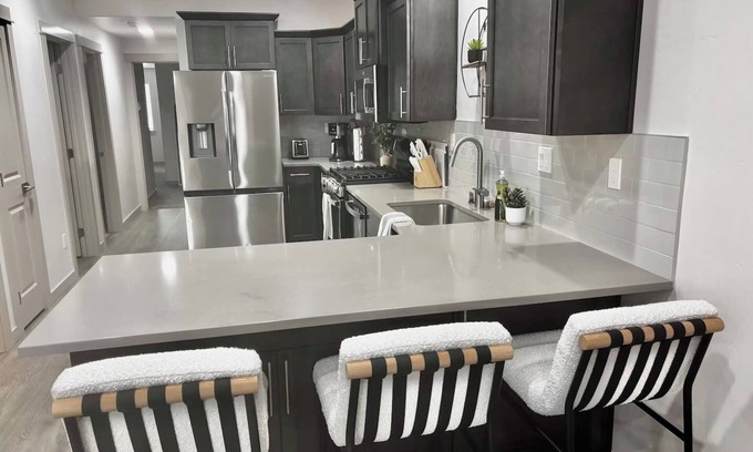 Sunset House | Stay in Boise’s coveted North End! This 3BR/2BA retreat with Hot Tub and 21 Miles to Bogus Basin!