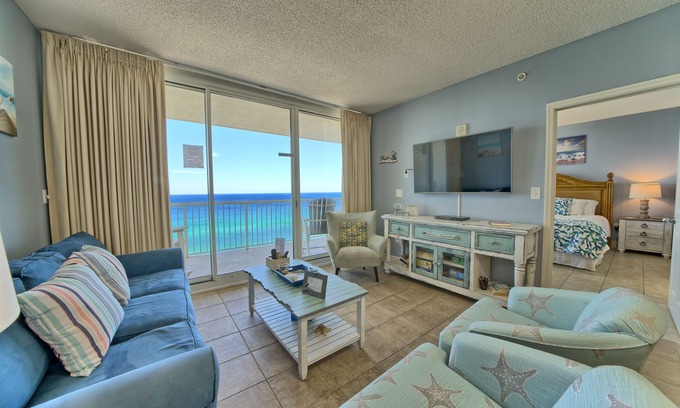 Long Beach Condo | Stay right on the Beach! 5 pools 3 hot tubs Large balcony Beautiful sunsets