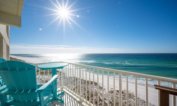 Pensacola Beach Condo | Stay Sans Souci on the beach! Gated property located on Pensacola Beach π