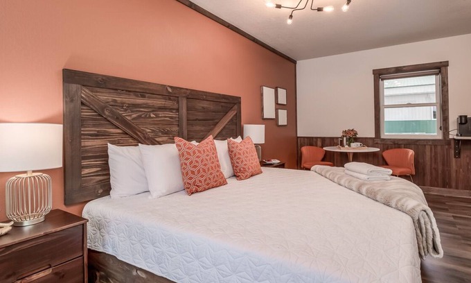 Prescott Apartment | Stay Simple | Workspace + Free Parking