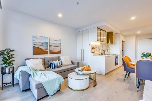 Box Hill Apartment | StayAU Hotel style Apartment BoxHill Netflix Gym