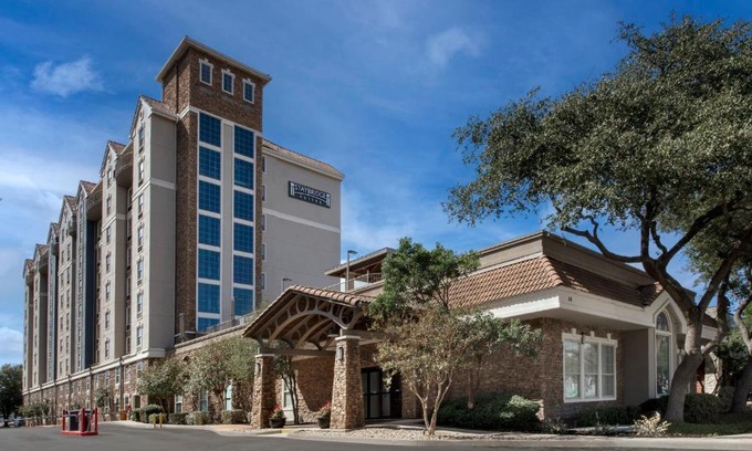 Shearer Hills - Ridgeview Hotel | Staybridge Suites San Antonio Airport by IHG