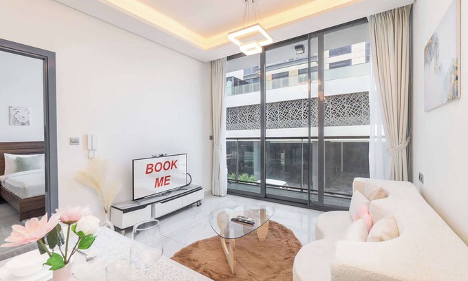 Al Barsha Apartment | StayShort - Arjan Apartment sleeps 3 with Private Balcony!