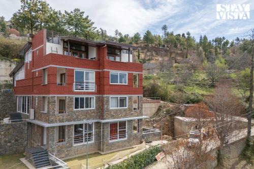 Shimla Villa | StayVista at Aspen at Elysium Estate with Wi-Fi, BBQ, Bonfire