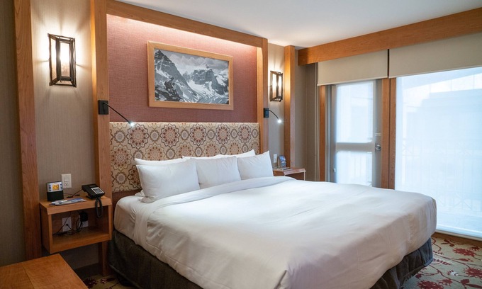 Banff Apartment | Steam Room + Pools | Chalet-Inspired Room in Banff