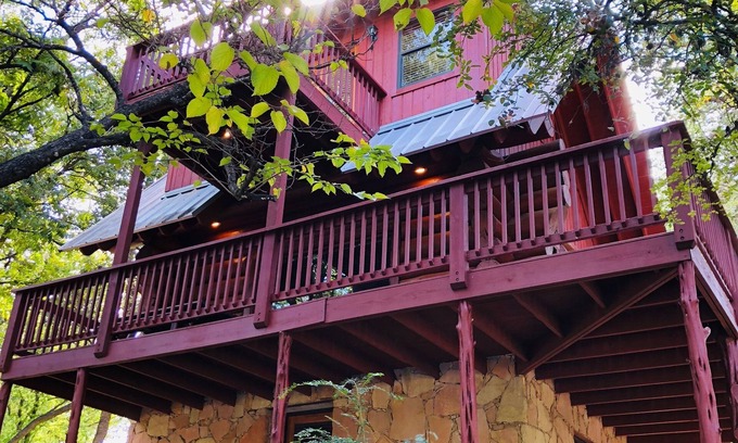 Marble Falls Cabin | Steen: Serene Lakeside Getaway Awaits You!
