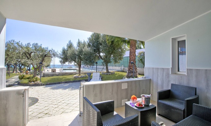 Defensola Apartment | Stella Marina Apartment 6, Vieste, Italy