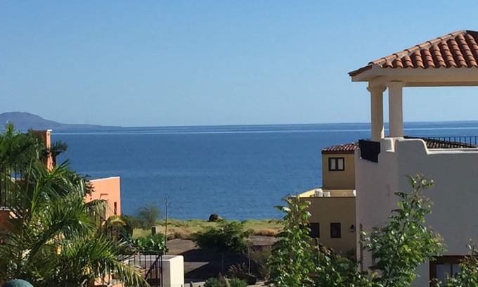 Nopolo Villa | Steps from Best Beach&LAP P00L View! Snorkel Golf Dine Swim Relax FUN π
