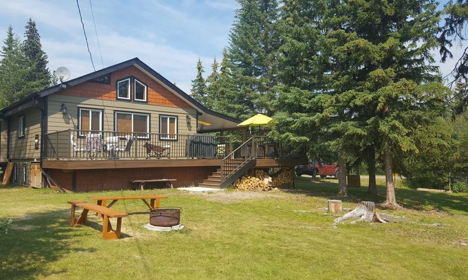 Deka Lake House | Steps From Deka Lake - Pet Friendly & Free WiFi