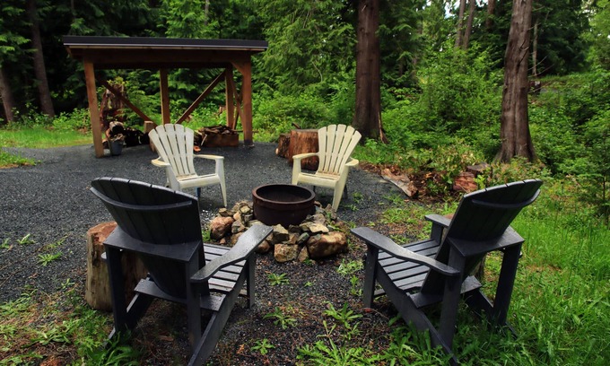 Powell River RV Rental | Steps From the Beach Full Service RV Site