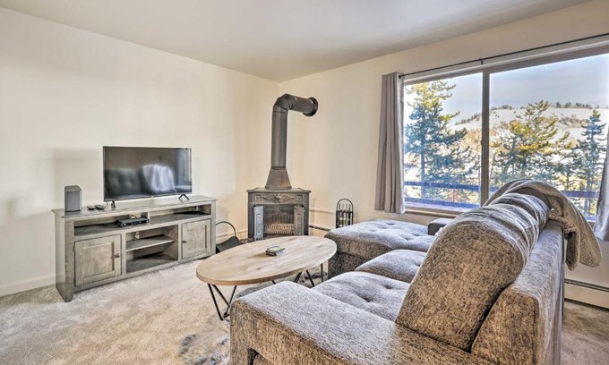Dillon Apartment | Steps to Dillon Reservoir Mtn-View Condo