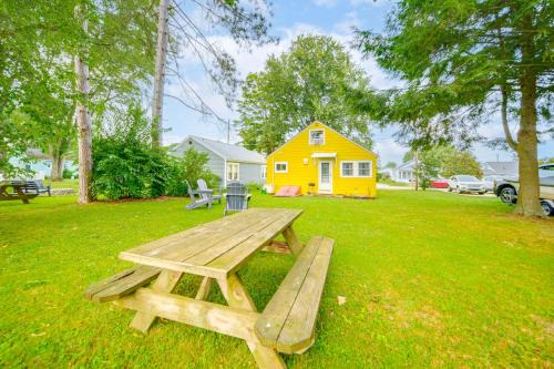 Edinboro House | Steps to Lake and Public Boat Ramp Edinboro Cottage