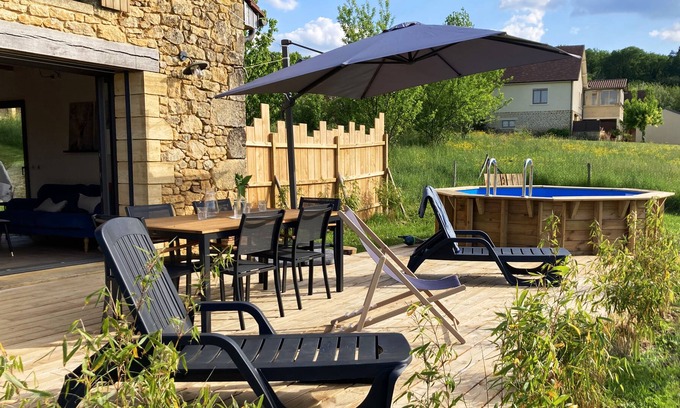 Sarlat-la-Caneda Villa | Stone house with swimming pool, in the heart of nature in Sarlat