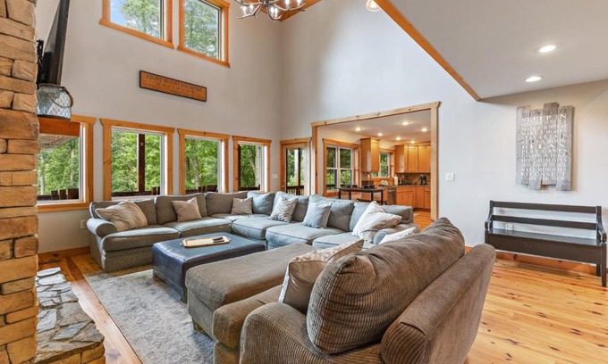 Vilas House | Stone Mountain Lodge