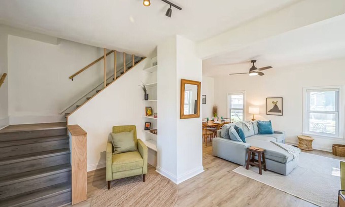 La Porte House | Stone's Throw Lake House