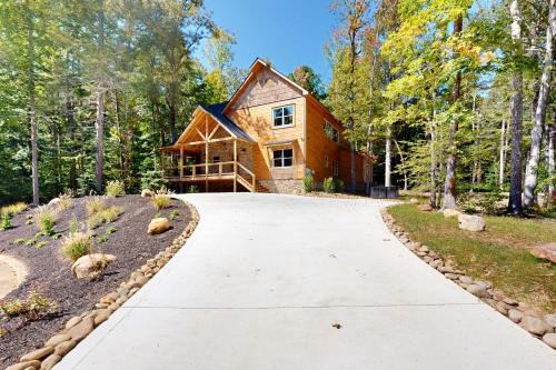 Gatlinburg - Pigeon Forge House | Stone Timber