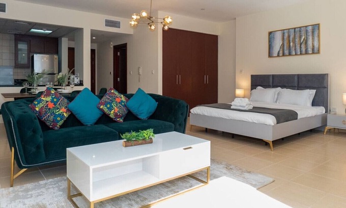 Dubai Marina Apartment | StoneTree - Murjan 2 Studio - Near The Beach