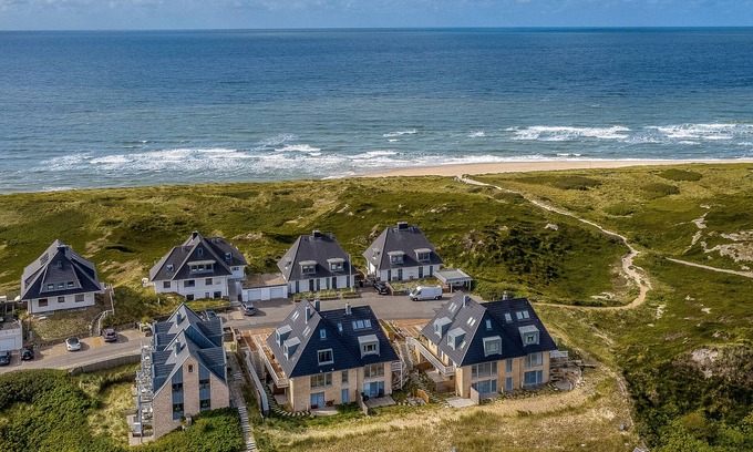 Hornum Apartment | Strandnah Gelegenes, Sehr Komfortables 3-raum-appartement im Ober & Dachgeschoss