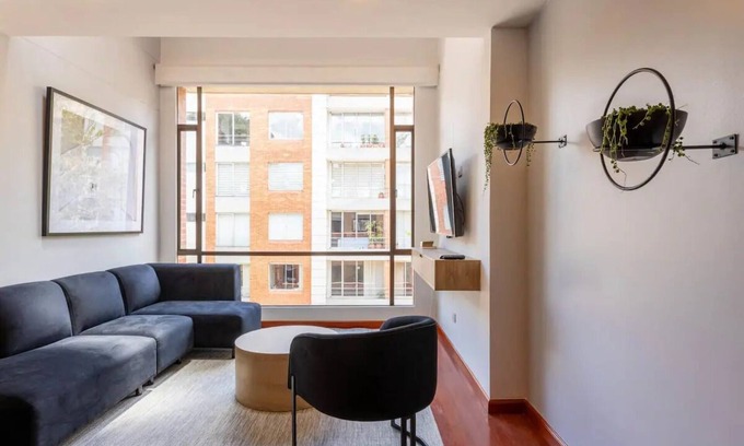 La Gran Via Apartment | Street By Wynwood House