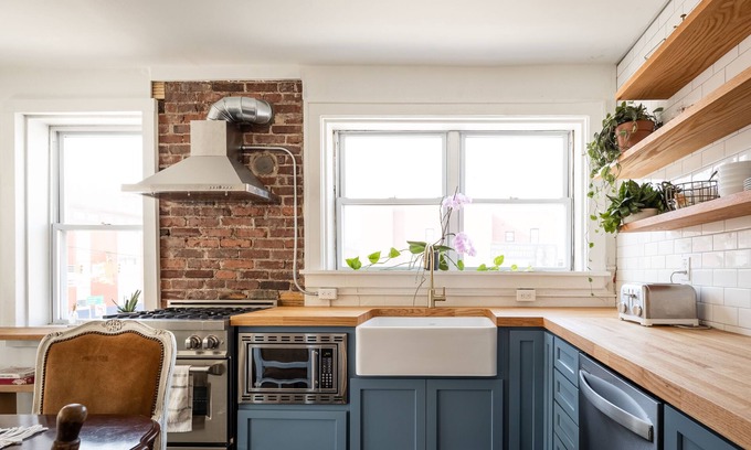Strip District Apartment | Strip District Studio - Convenient to all Pittsburgh has to offer