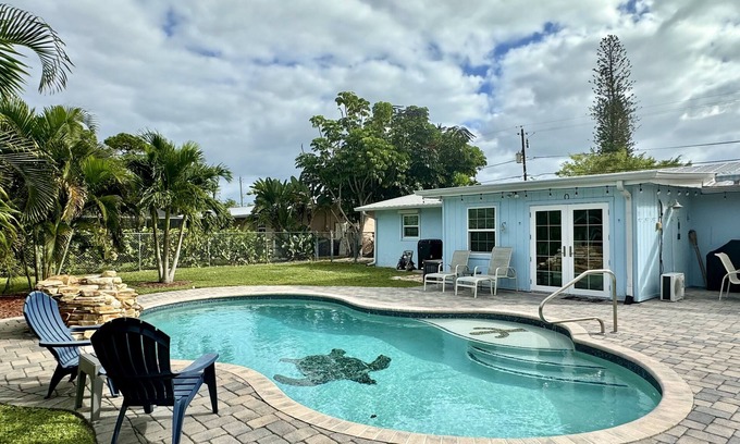 Stuart House | Stuart Splash Pool Home; near Downtown Stuart & Hutchinson Island Beaches 🏖