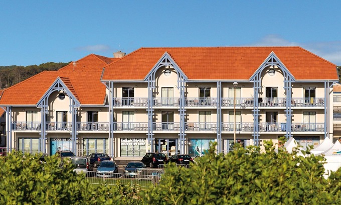 Biscarrosse Plage Apartment | Studio à 150m de la Plage | École de Surf