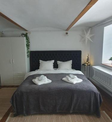 Brasov Apartment | Studio 13