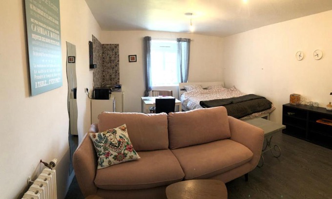 Plouaret Apartment | studio 20 min de la mer idéal pour les déplacements professionnels