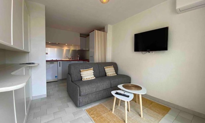 Marseillan Apartment | Studio 4pers climatisé accès direct plage
