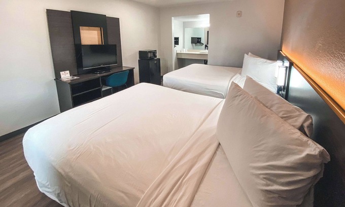 West Sacramento Hotel | Studio 6 West Sacramento, CA