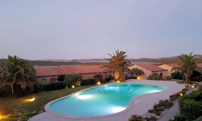 Porto Pozzo House | Studio-apartment mit Pool in Einer Eleganten und Ruhigen Residenz