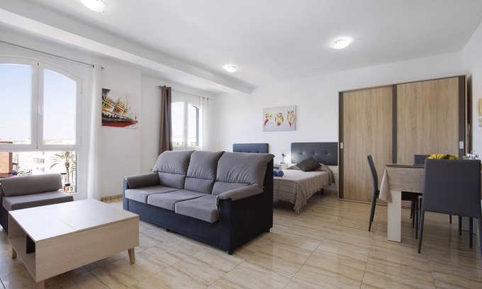 Puerto del Rosario Apartment | Studio Apartment Betty F in Central Location & with Wi-Fi