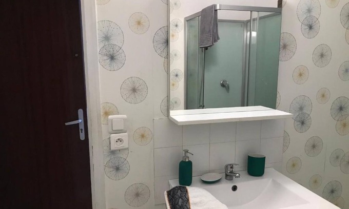Les Longs Champs Apartment | Studio Apartment 'Cosylocation Varende 3' with Wi-Fi