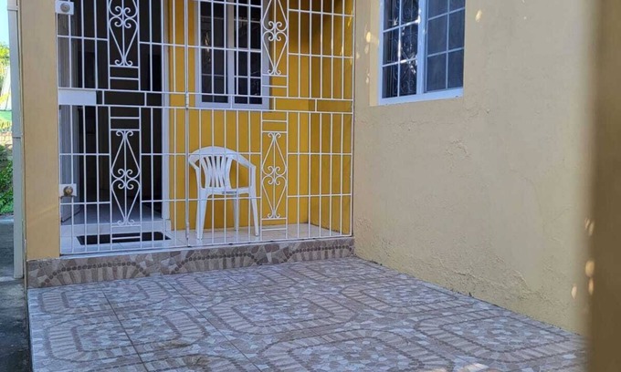 Ziadie Gardens House | Studio Apartment for vacation rental in Kingston