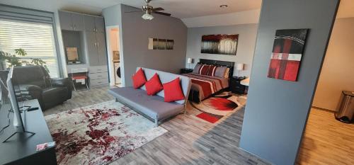 Barker Apartment | Studio Apartment in Katy