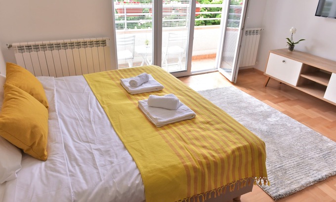 Centar Apartment | Studio apartment,just an 8-minute walk from Macedonia Square