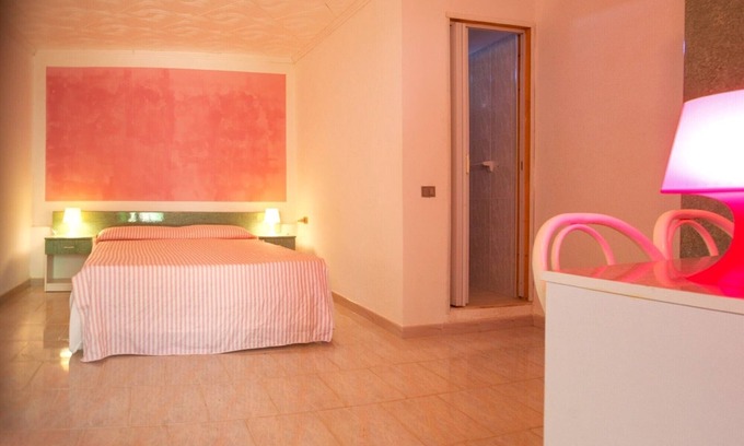 Chiesiola Apartment | Studio 'Baia Falcone-Studio Type A 105' with Sea View, Wi-Fi and Air Conditioning