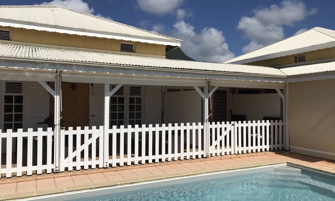 Trois-Rivieres Apartment | Studio between sea and mountain tt comfort calm and secure pool terrace