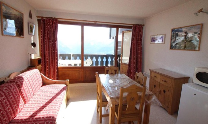 Auris Apartment | Studio cabine 4 pers, 300m des pistes, balcon, parking, animaux ok - Auris en Oisans - FR-1-297-25