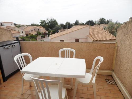 Marseillan Plage Apartment | Studio Cabine Mezzanine - Terrasse, Parking Privé, Entièrement Équipé - 4 Couchages - FR-1-326-606