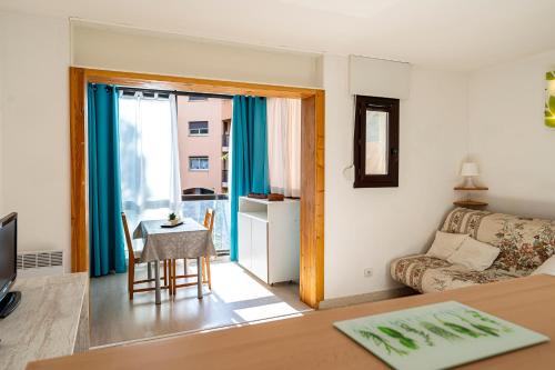 Mougins Apartment | Studio chaleureux, centre de Mougins