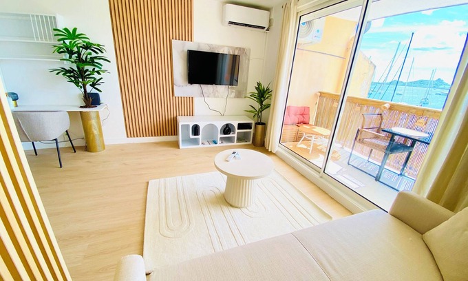 Marigot Apartment | Studio Cocoon, sea and marina view.