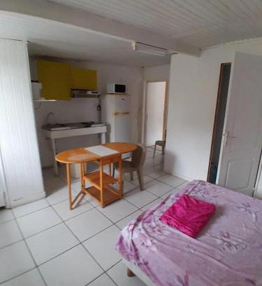 Point d'Or Apartment | Studio confortable à Les Abymes, 12m², balcon agréable