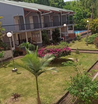 Bas du Fort Apartment | Studio cosy marina Bas du Fort - avec piscine