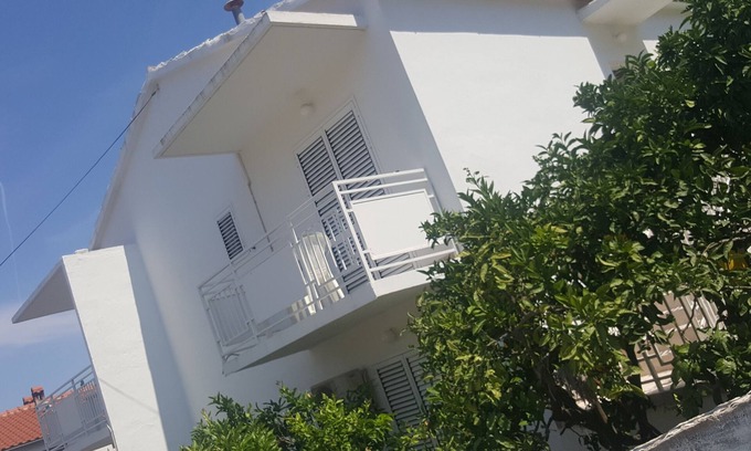 Krizna luka Apartment | Studio flat with balcony and sea view Hvar (AS-15378-a)