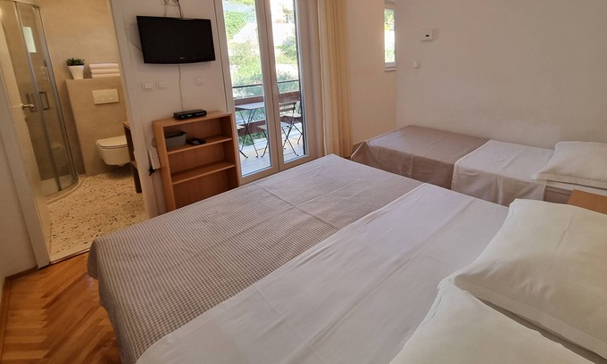 Duce Apartment | Studio flat with balcony Duće, Omiš (AS-2821-c)