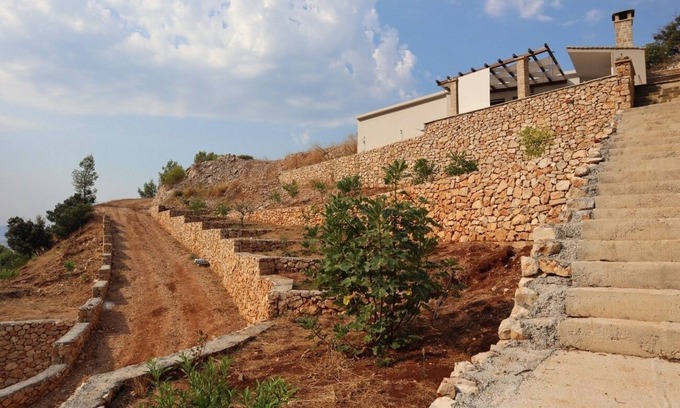 Gdinj Apartment | Studio flat with terrace Cove Medvidina, Hvar (AS-22019-a)