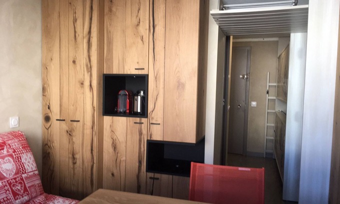 Tignes le Lac Apartment | Studio for 2 in Tignes, renovated, equipped kitchen