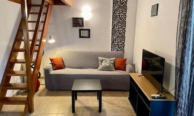 Nea Styra Apartment | Studio in Nea Styra