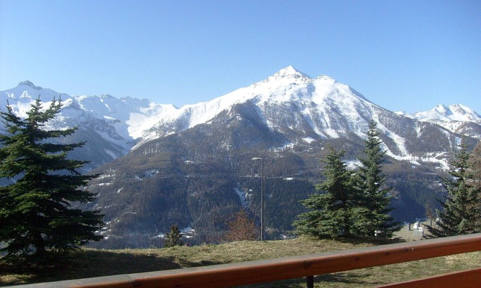 Orcieres Apartment | Studio in Orcières Merlette prox center resort and slopes on the ground floor